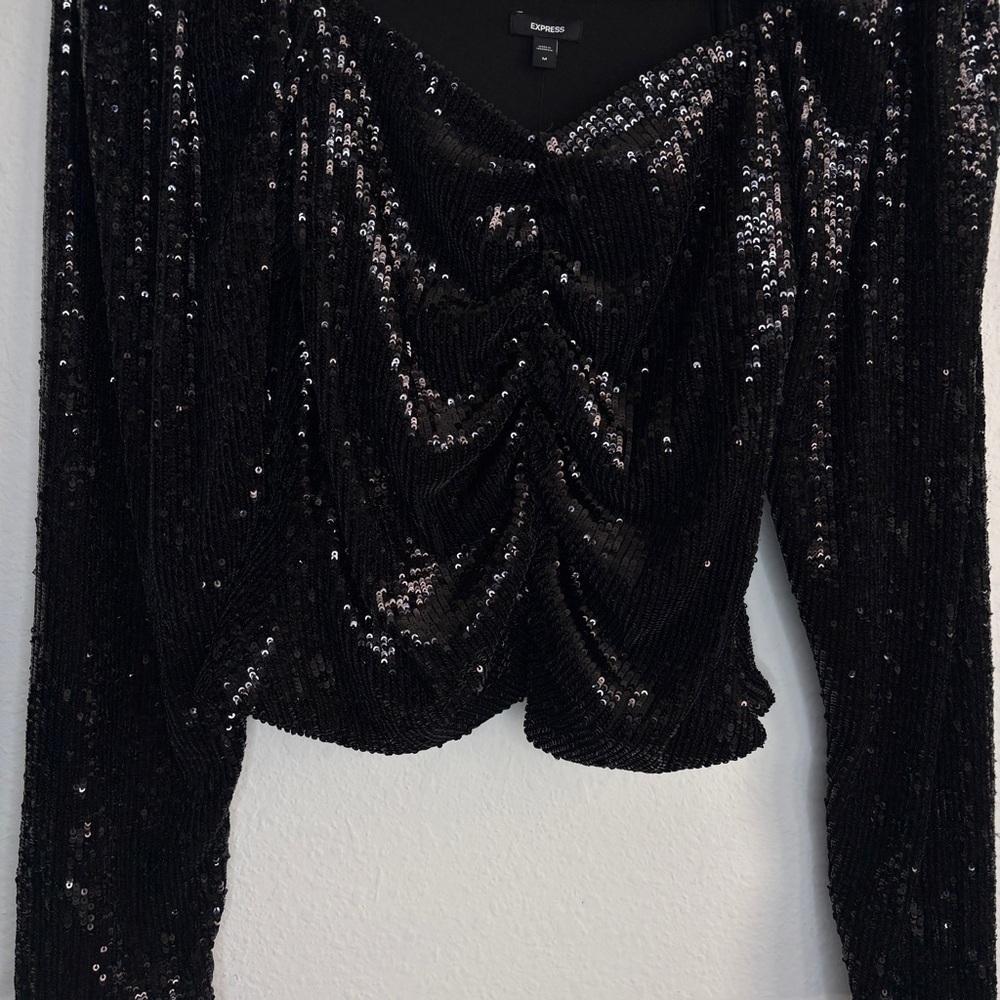 NWT Express Sequin Long Sleeve Top Sweetheart Neckline Ruched Front Size M - Picture 3 of 10